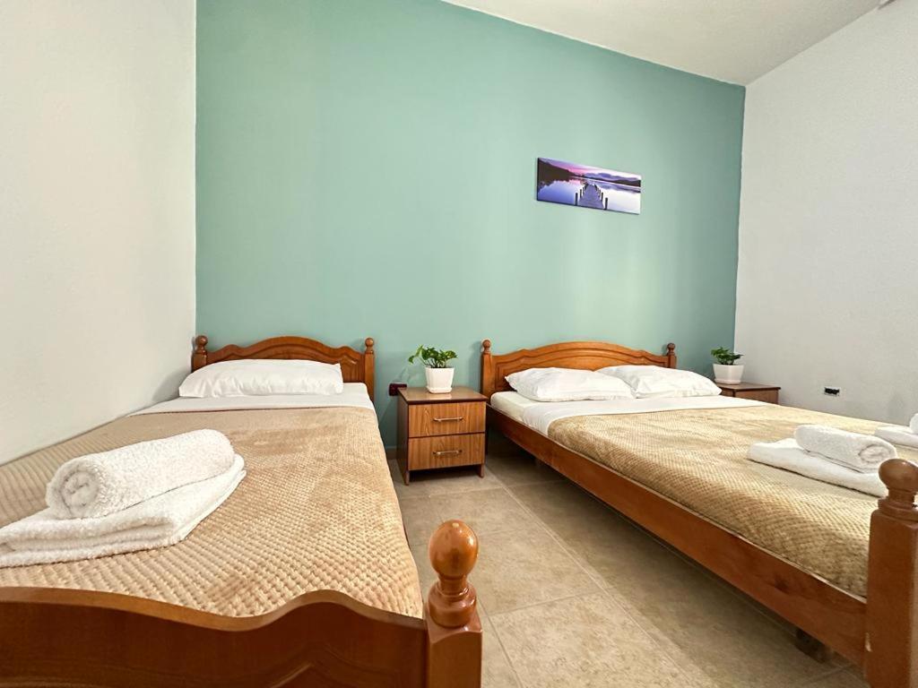 Vlora Villa With Private Parking Ngoại thất bức ảnh