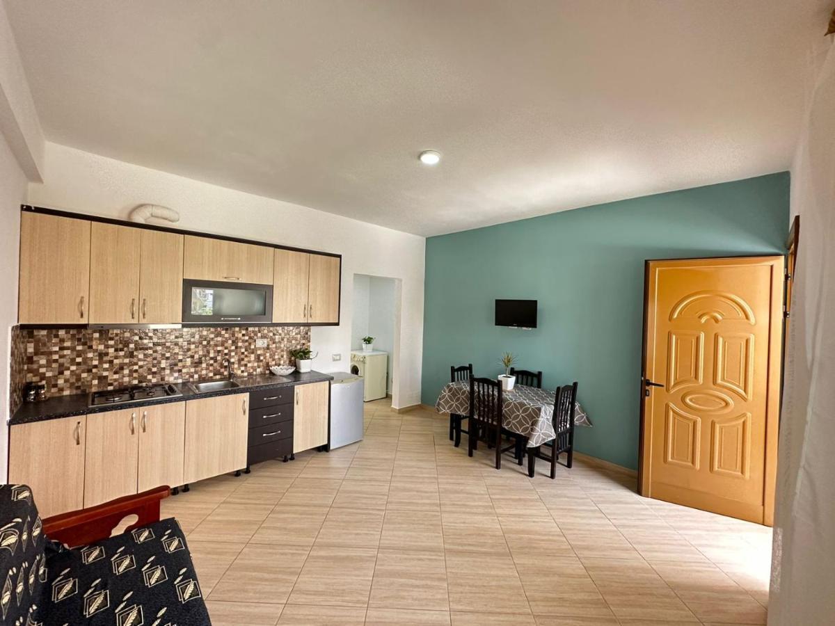 Vlora Villa With Private Parking Ngoại thất bức ảnh