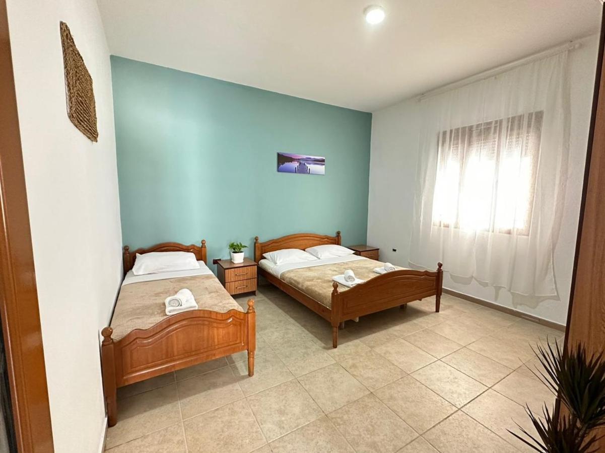 Vlora Villa With Private Parking Ngoại thất bức ảnh